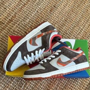 Nike SB Dunk Low Pro QS Crushed D.C.